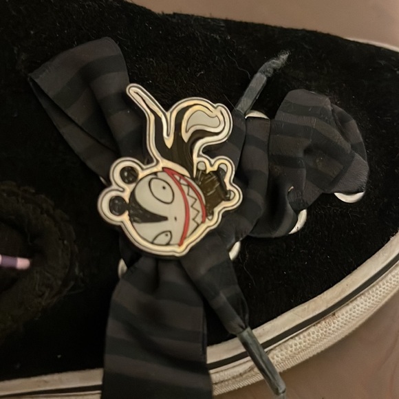 Vans “Nightmare Before Christmas” Black Suede Sneakers - Women’s Size 5.5 - Picture 10 of 10